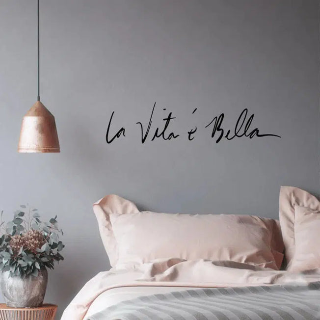 Italian Byword Wall Stickers: Add charm to your living room or studio with these vintage "LIFE IS SO BEAUTIFUL" stickers. Perfect for cosmetic mirrors or home wall decor