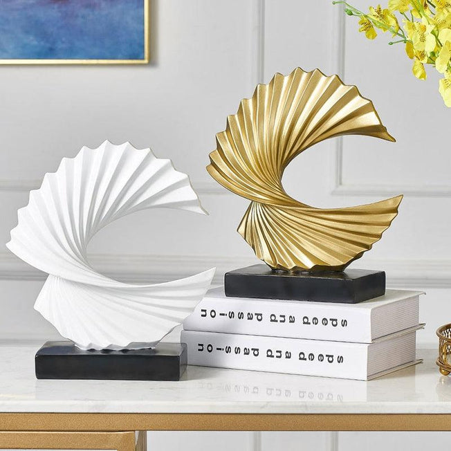 Modern Decor Abstract Sculpture Resin Sculptur Art Golden Statue Living Room Home Decoration Office Desk Decoration Accessories