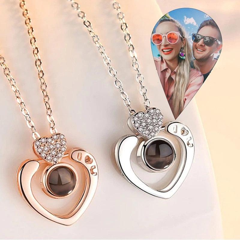 Personalized Projection Necklace: Lock-Shaped Pendant with Custom Photo Projection | Thoughtful Gift for Loved Ones or Family, Cherishing Precious Memories