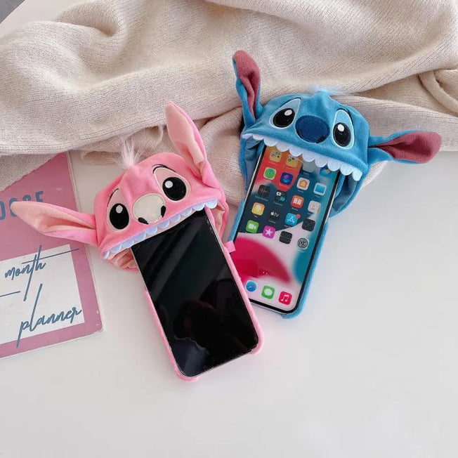 Stitch-Inspired Couple Phone Cases: Adorn your iPhone 14, 13, 12, 11 Pro Max with these 3D Plush Stitch Cases, featuring cute cartoon anime design.