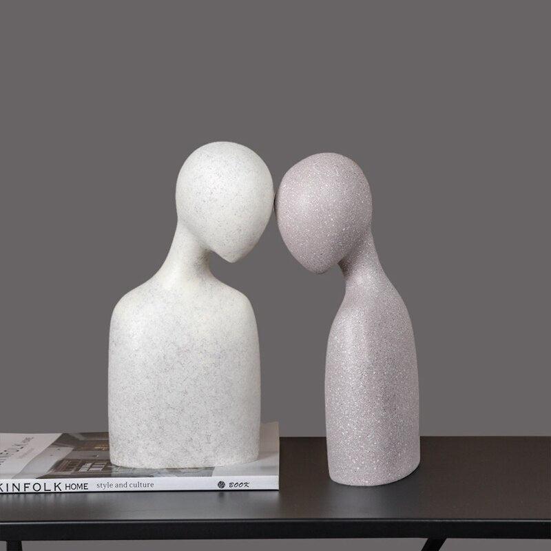 Nordic Minimal Couple Sculpture | Modern Mini Ornament for Living Room Decoration & Home Office Desk Accessories