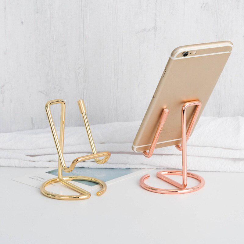 Luxurious Metal Mobile Phone Holder - Gold, Rose Gold, Black Stand for iPad | Universal Desk Decoration and Mobile Phone Accessory | Stylish and Functional