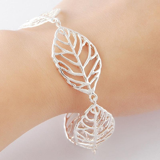 Leaf Charm Bracelet | Sterling Silver Bracelet | Elegant Gift for Women